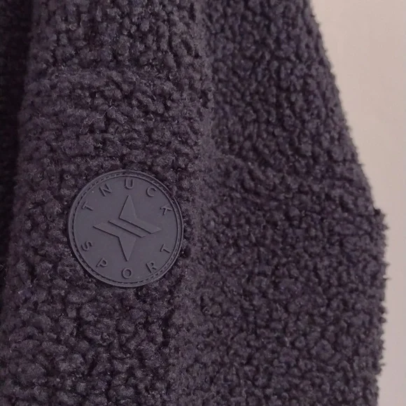 Tuckernuck Sport Black Fleece Cady Quarter Zip Pullover Size M/L SOLD - Picture 10 of 16